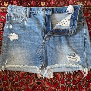 Lucky Brand Denim Skirt. Size 6/28